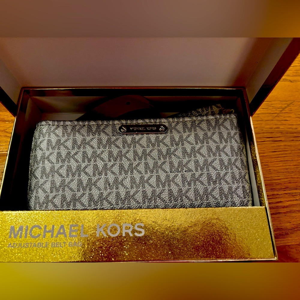 Michael Kors | Belt Bag